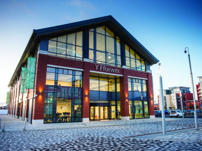 Swansea Y Fforwm library